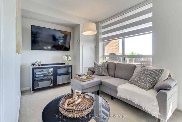 Condo Apartment at 1140 Parkwest Place 1002, Mississauga, ON L5E 3K9