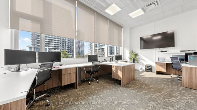 Office at 2520 Eglinton Avenue W 222, Mississauga, ON L5M 0Y4
