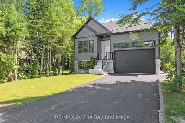 Detached at 35 48TH Street N, Wasaga Beach, ON L9Z 1Y3