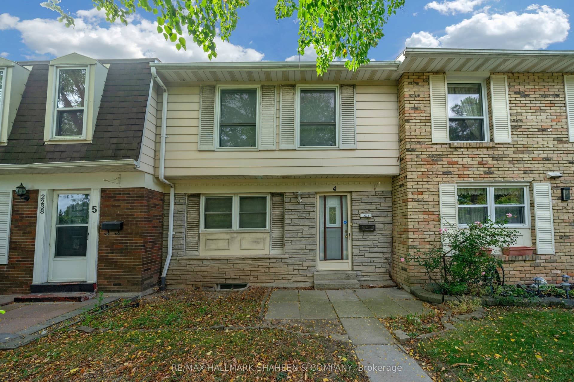Suite 4, Unit 4 · 2238 Upper Middle Rd