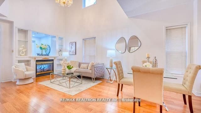 Semi-Detached at 89 English Oak Drive, Richmond Hill, ON L4E 3X4