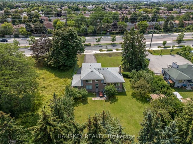 Detached at 1226 Centre Street, Vaughan, ON L4J 3M9