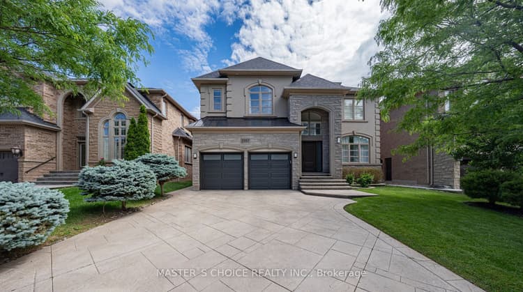 2357 Rideau Drive