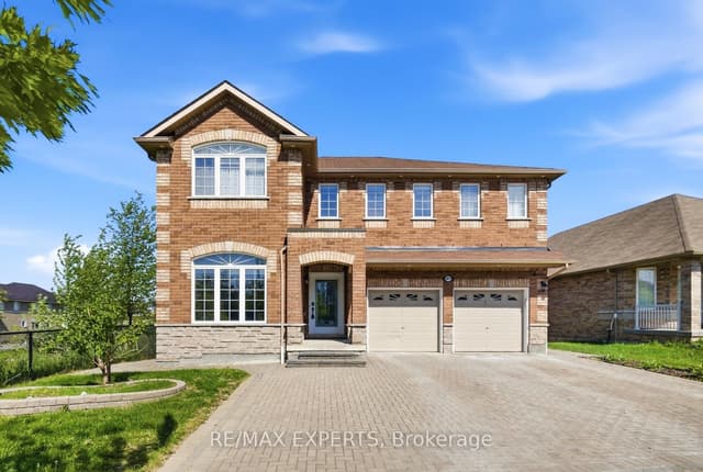 Detached at 2071 Gibson Street, Innisfil, ON L9S 4B7