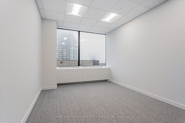 Office at 20 Eglinton Avenue W 1112, Toronto, ON M4R 1K8, Toronto C03