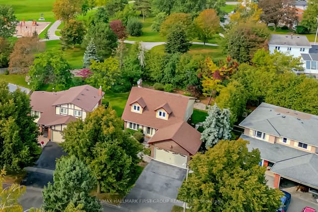 Detached at 33 Anstead Crescent, Ajax, ON L1S 3X4