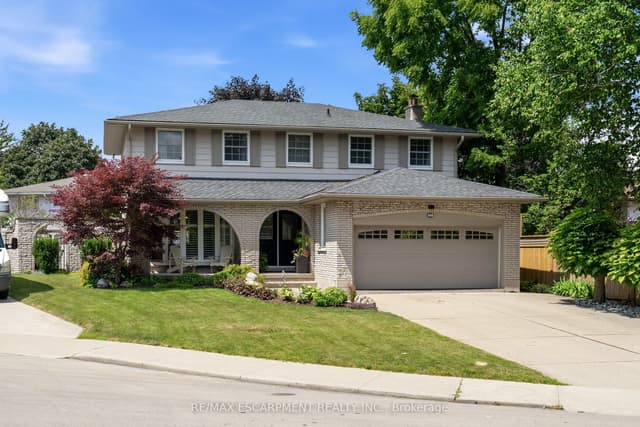 Detached at 105 San Fernando Drive, Hamilton, ON L9C 2C3