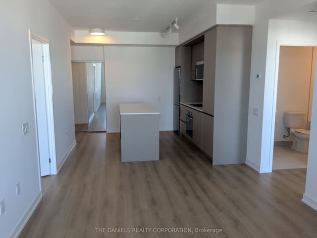 Condo Apartment at 2485 Eglinton Avenue W 1409, Mississauga, ON L5M 2T1