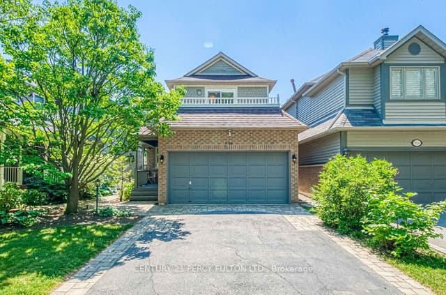 Detached at 5522 Holbrook Road, Mississauga, ON L5M 5G4