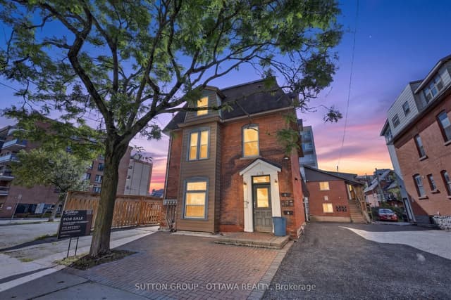 Multiplex at 438 Lewis Street, Ottawa Centre, ON K2P 0T3