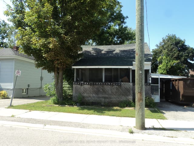Detached at 137 Dufferin Street, Orillia, ON L3V 5T1