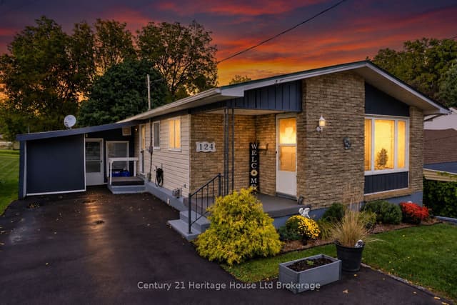Detached at 124 INNES Street, Ingersoll, ON N5C 2R5