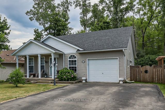 Detached at 11 Rochelle Crescent, Fort Erie, ON L0S 1N0