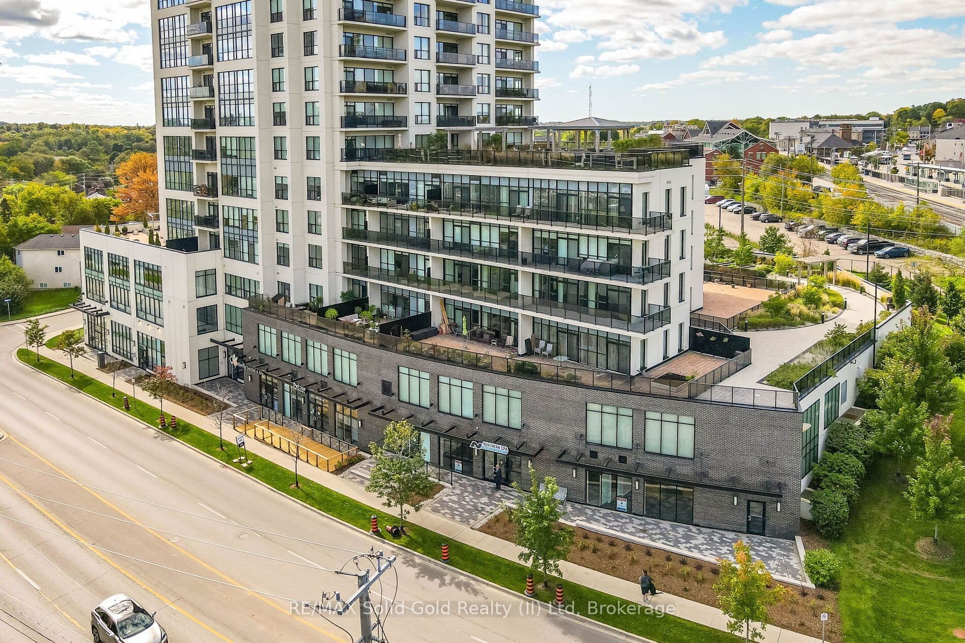 Unit 104, Unit 104 · 150 Wellington St E