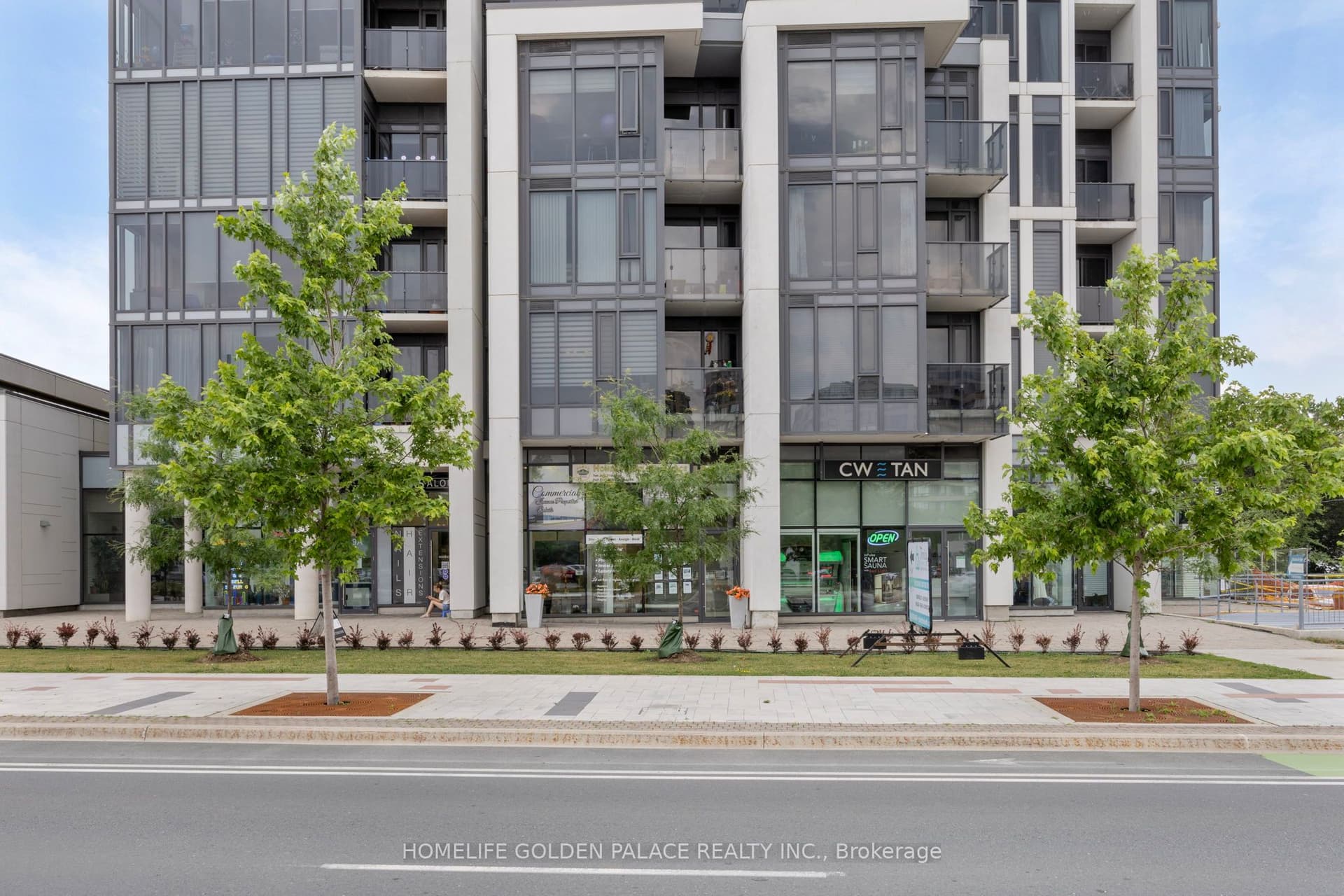 Unit A7, Unit A7 · 9610 Yonge St