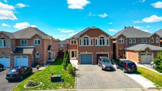 Att/Row/Townhouse at 42 Mccleave Crescent, Brampton, ON L6Y 4Z5
