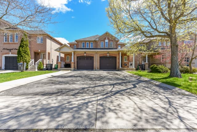 Semi-Detached at 33 Coppermill Drive, Brampton, ON L7A 1N1