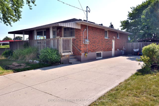 Detached at 867 UPPER SHERMAN Avenue, Hamilton, ON L8V 3N2