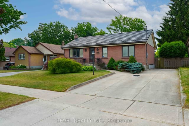 Detached at 1627 Mardell Street, London East, ON N5V 1X3