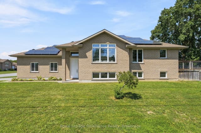 Detached at 63 Freedom Crescent, Quinte West, ON K8V 0C2