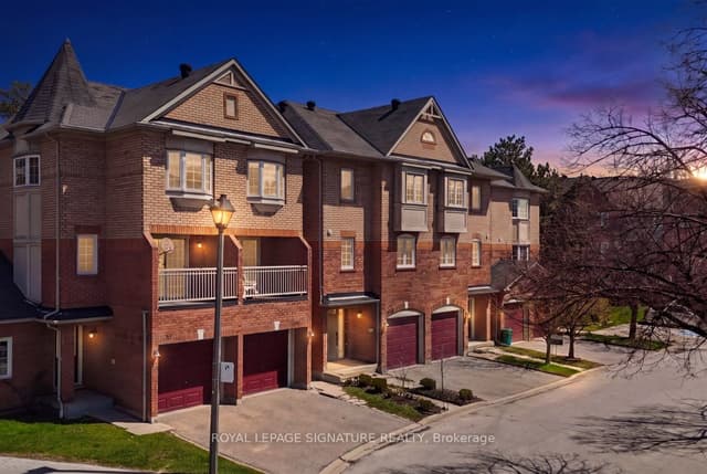 Condo Townhouse at 6950 Tenth Line W 29, Mississauga, ON L5N 6Y1