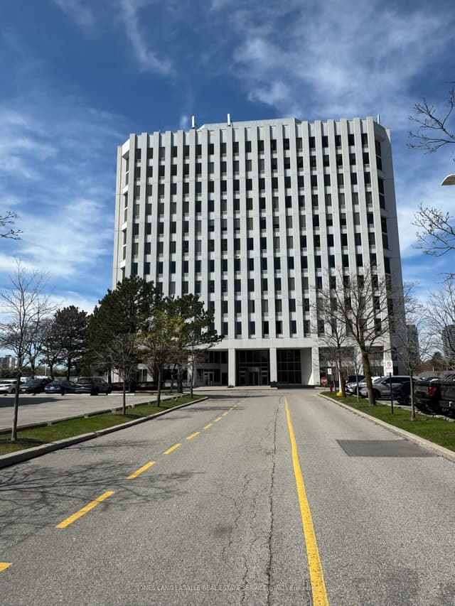 Office at 235 Yorkland Boulevard 305, Toronto, ON M2J 2Y7, Toronto C15