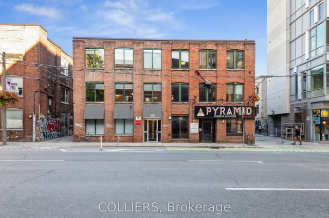 Office at 282 Richmond Street E 200-300, Toronto, ON M5A 1P4, Toronto C08