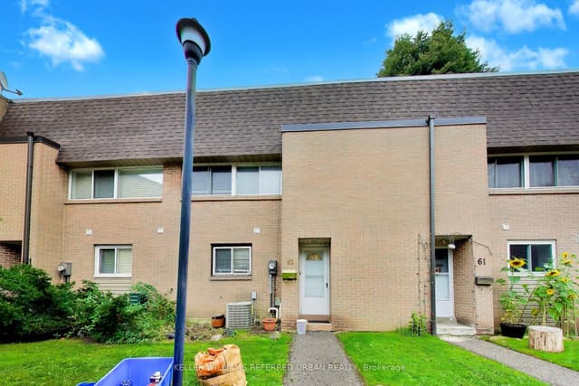 Condo Townhouse at 1235 Radom Street 62, Pickering, ON L1W 1J3
