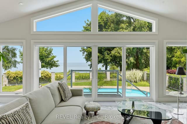 Detached at 53 Beachview Drive, St. Catharines, ON L2N 3W4