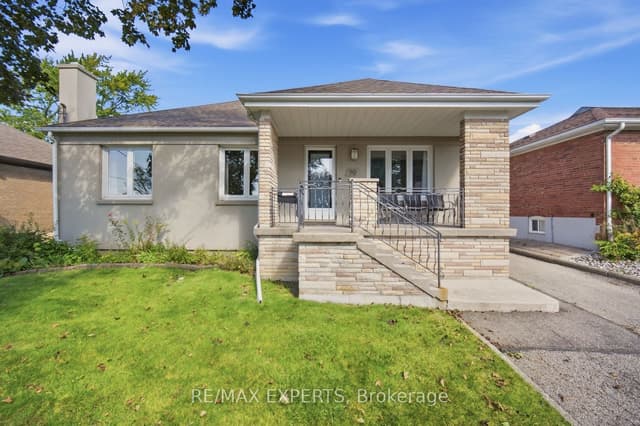 Detached at 90 Heathrow Drive, Toronto, ON M3M 1X3, Toronto W05