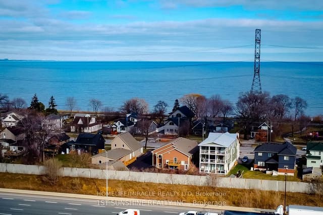 Detached at 184 Beach Boulevard, Hamilton, ON L8H 6V9