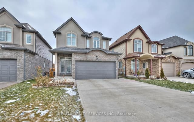 Detached at 6045 Ernest Crescent Upper, Niagara Falls, ON L2H 0H9