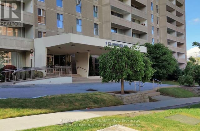 Condo Apartment at 2 Glamorgan Avenue 715, Toronto, ON M1P 2M8, Toronto E04