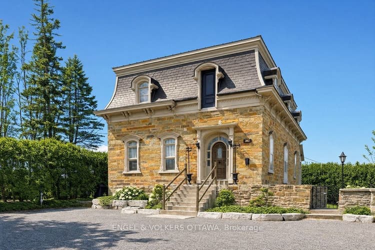 382 Mcgill Street