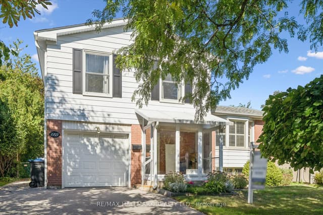 Detached at 2209 Buttonbush Crescent, Mississauga, ON L5L 1C4