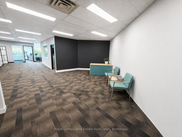 Office at 2233 Argentia Road 200, Mississauga, ON L5N 2X7