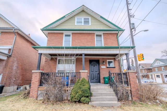 Detached at 240 Division Street, Oshawa, ON L1G 5M5