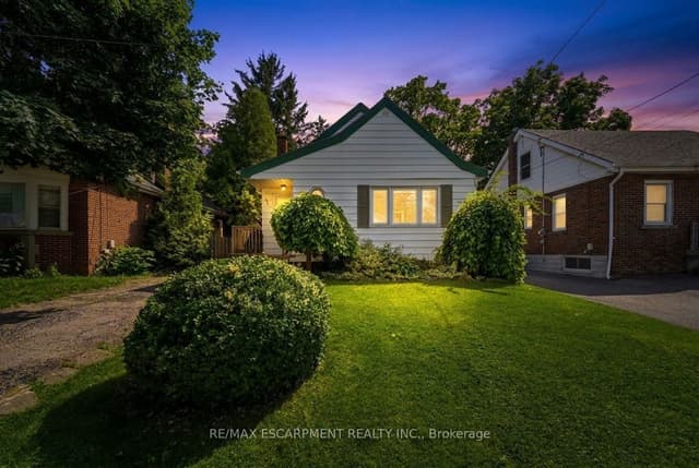 Detached at 61 GLENMOUNT Avenue, Hamilton, ON L8S 2L3
