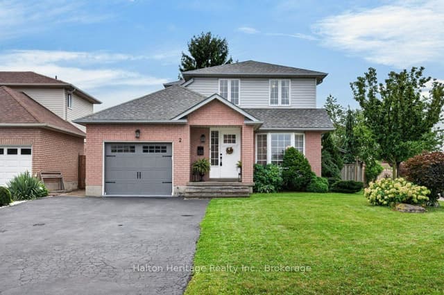 Detached at 2 Luciano Court, Hamilton, ON L9A 5G4