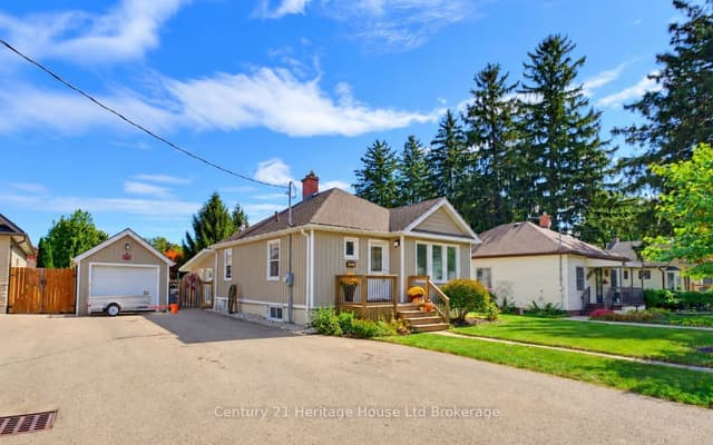 Detached at 164 Sydenham Street, Woodstock, ON N4S 7B6