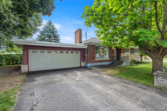 Detached at 67 MAPLE PARK Drive, Welland, ON L3C 3X8