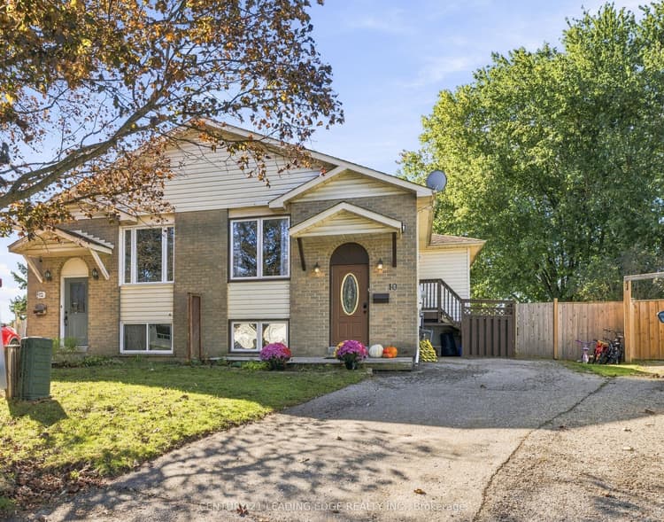 10 Fairbairn Court