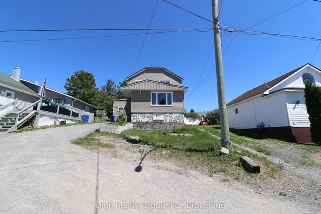 Duplex at 122 Carter Avenue, Kirkland Lake, ON P2N 1Z7