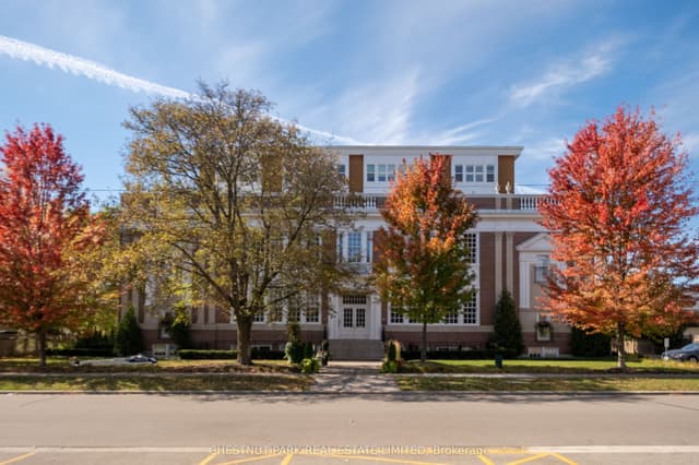 Condo Apartment at 64 Wells Street 305, Aurora, ON L4G 1S9