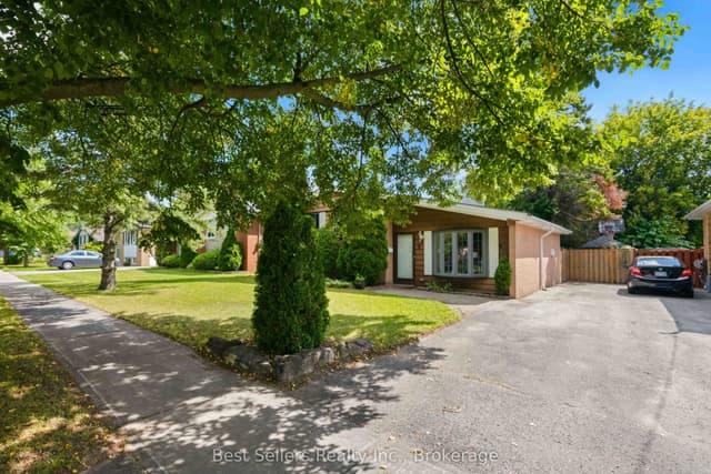 Detached at 5 Benfrisco Crescent, Toronto, ON M1H 1N2, Toronto E09