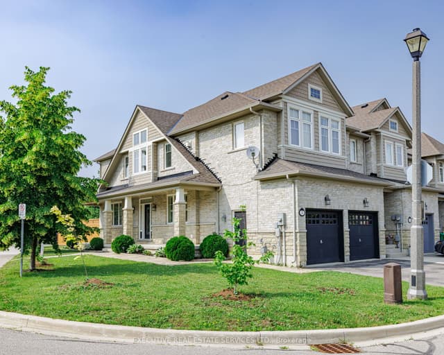 Att/Row/Townhouse at 2 Nectarlane Avenue, Caledon, ON L7C 3M8