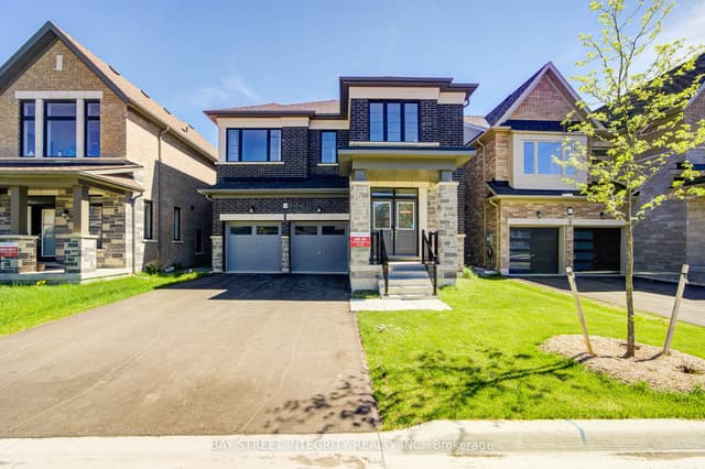 Detached at 41 Kenneth Rogers Crescent, East Gwillimbury, ON L9N 0S3