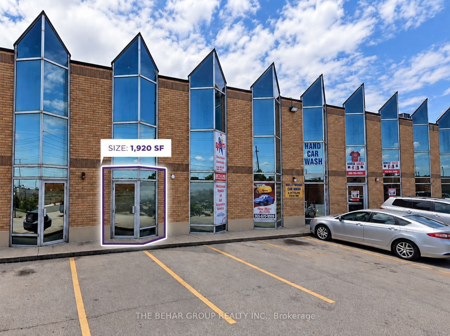 Unit 2, Unit 2 · 5004 Timberlea Blvd