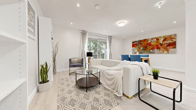 Condo Townhouse at 10 Moonstone Byway 151, Toronto, ON M2H 3J3, Toronto C15