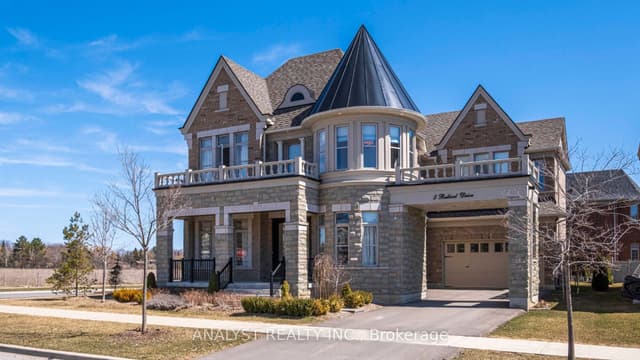 Detached at 5 Ballard Drive, King, ON L7B 0N9